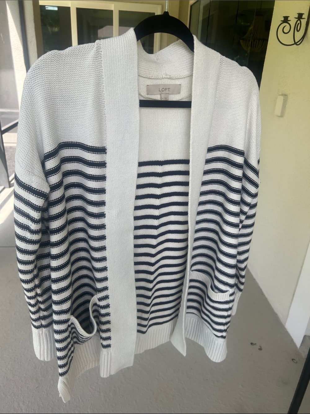 LOFT Men's White and Navy Striped Open Cardigan